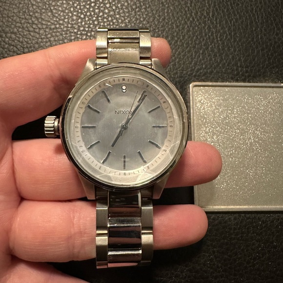 Nixon Facet Watch - Picture 4 of 5